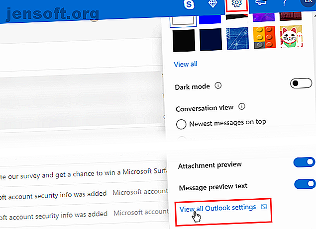 Cliquez sur Paramètres, puis sur Afficher tous les paramètres Outlook dans Outlook.com.