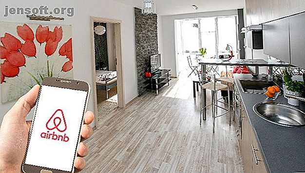 Websteder som Airbnb, Homeaway og VRBO lader husejere leje deres rum til rejsende.  Men hvilken er den rigtige for dig?