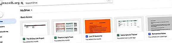 Lär dig några hemligheter som kommer att öka din Google Docs-produktivitet med hjälp av dessa snabba och enkla tips.